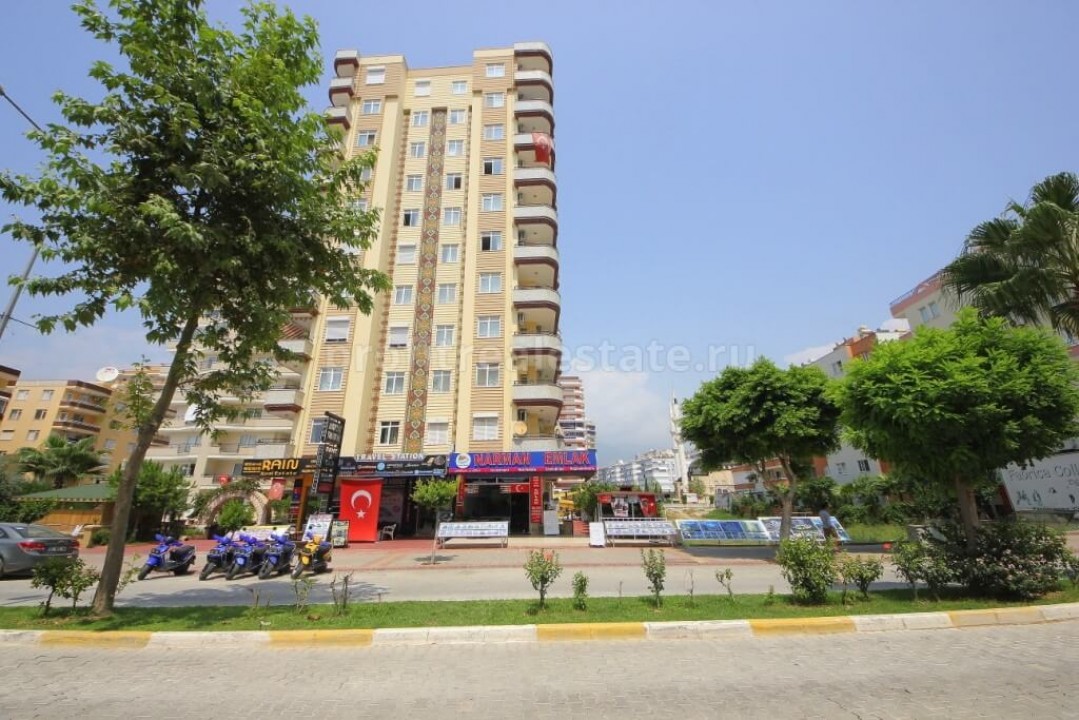 Furnished three bedroom apartment in the central street of Mahmutlar, Alanya ID-0274 фото-2
