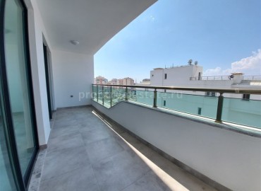 Новые двухкомнатные апартаменты, с большой общей площадью, в 300 метрах от моря, Махмутлар, Аланья ID-4914 фото-6