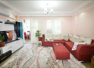 Трехкомнатная квартира, с мебелью и техникой, в 200 метрах от центра Махмутлара, Аланья ID-4986 фото-1