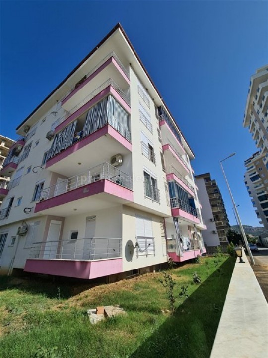 Бюджетные двухкомнатные апартаменты, в 150 метрах от центра Махмутлара, Аланья ID-5051 фото-1