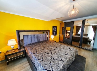 Двухуровневые апартаменты, с тремя спальными комнатами, готовые к заселению, в 150 метрах от пляжа Кестеля, Аланья ID-5088 фото-6