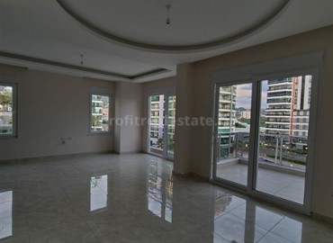 Двухкомнатные апартаменты в жилом комплексе 2020 года постройки,  в Махмутларе, Аланья ID-5096 фото-4