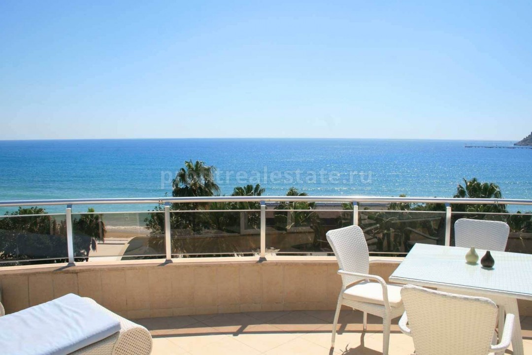 Fantastic view! Plunge into the Mediterranean Sea directly from your apartment! ID-0296 фото-1
