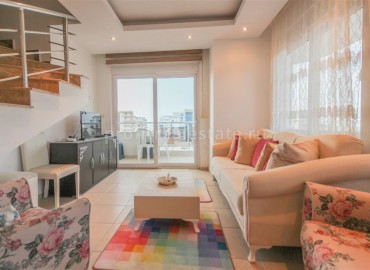 Трехкомнатный дуплекс, с большой общей площадью, всего в 100 метрах от центра Махмутлара, Аланья, 140 м2 ID-5237 фото-1