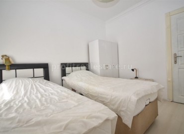 Inexpensive two-bedroom apartment, ready to move in, just 350 meters from the sea, Mahmutlar, Alanya ID-5262 фото-12