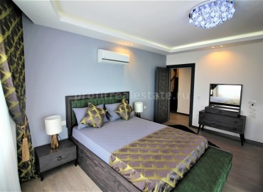 Spacious four-bedroom duplex, with a rich interior and stunning panoramic views, Mahmutlar, Alanya, 248 m2 ID-5276 фото-10