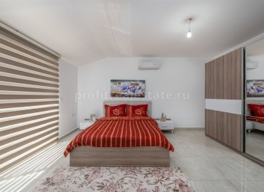 Three-bedroom duplex, with furniture and appliances, in a well-kept residential complex with excellent facilities, just 200 meters from the Kestel beach, Alanya ID-5284 фото-4