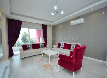 Elegant three-room apartment, with a separate kitchen, equipped with furniture and appliances, Mahmutlar, Alanya, 130 m2 ID-5287 фото-1