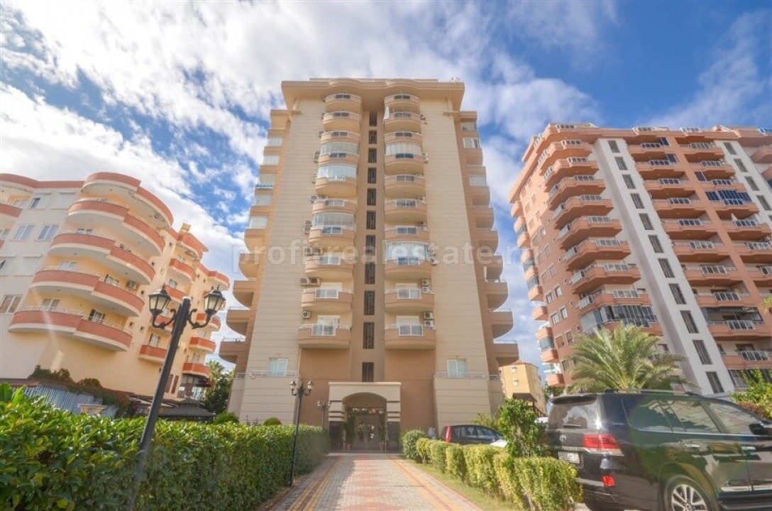 Two-bedroom apartment, in a well-kept residential complex, just 100 meters from the sea, Mahmutlar, Alanya ID-5313 фото-1