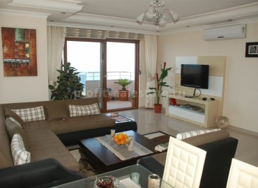 Cozy two-bedroom apartment with sea and mountain views, 100 meters from the coast, Mahmutlar, Alanya, 110 m2 ID-5361 фото-3