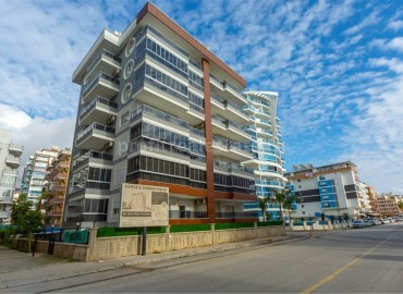 Inexpensive one-bedroom apartment, with a large total area, just 250 meters from the sea, Mahmutlar, Alanya ID-5372 фото-1