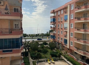 Three-room apartment, with furniture and appliances, 20 meters from the sea, Mahmutlar, Alanya ID-5376 фото-12