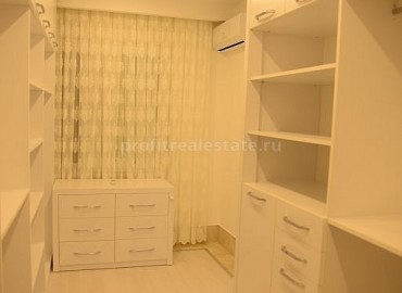 Роскошная двухуровневая квартира c мебелью в элитном комплексе в Джикджилли, Алания ID-0319 фото-43