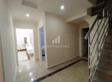 Spacious four-room duplex, with a large total area, just 150 meters from the sea, Mahmutlar, Alanya, 245 m2 ID-5458 фото-12