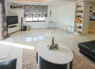 Spacious duplex, layouts 3 + 1, with sea views, equipped with furniture and appliances, Mahmutlar, Alanya 200 m2 ID-5479 фото-4