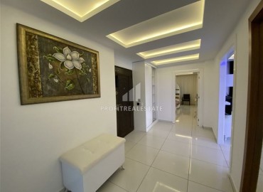 Spacious two-bedroom apartment, ready to move in, just 100 meters from the sea, Oba, Alanya ID-5490 фото-12