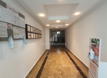 Two-room apartment, with a large total area, equipped with furniture and appliances, Kestel, Alanya, 70 m2 ID-5494 фото-13