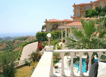Magnificent villa with private pool and furniture in Alanya, Turkey ID-0326 фото-18