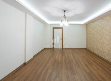 Spacious four-room apartment with a separate kitchen in 300m of the center of Alanya, with an area of 160m2 ID-5513 фото-6