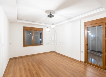 Spacious four-room apartment with a separate kitchen in 300m of the center of Alanya, with an area of 160m2 ID-5513 фото-8