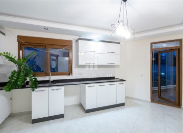 Spacious four-room apartment with a separate kitchen in 300m of the center of Alanya, with an area of 160m2 ID-5513 фото-13