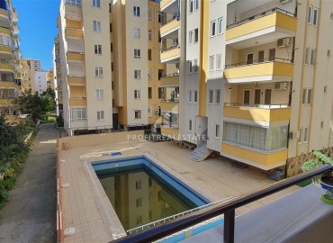 Three-room apartment, furnished, 200 meters from the center of Mahmutar, at a bargain price ID-5525 фото-18