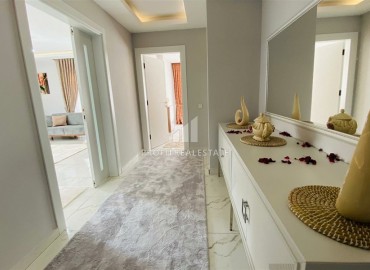 Stylish three-room apartment, with a professional design and a large terrace, Mahmutlar, Alanya, 135 m2 ID-5557 фото-2