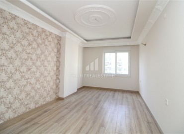 Четырехкомнатная квартира, без мебели, но отдельной кухней, всего в 350 метрах от моря, Махмутлар, Аланья, 165 м2 ID-5567 фото-10