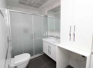 Четырехкомнатная квартира, без мебели, но отдельной кухней, всего в 350 метрах от моря, Махмутлар, Аланья, 165 м2 ID-5567 фото-19