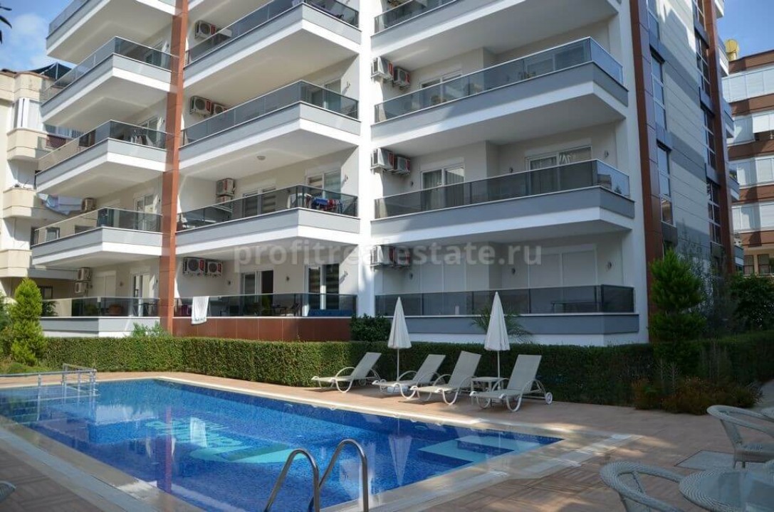 Apartment with furniture and home appliances in the center of Alanya and 250 meters from the beach of Cleopatra ID-0335 фото-1