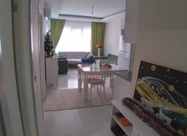 Двухкомнатные апартаменты, с мебелью и техникой, в 200 метрах от центра Махмутлара, Аланья, 60 м2 ID-5599 фото-2