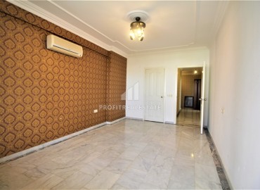Two bedroom apartment, with a separate kitchen, in Alanya, center, 110 m2 ID-5945 фото-11