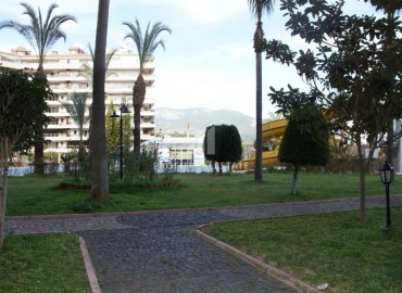 One-bedroom apartment with a large total area and direct access to the garden, Tosmur, Alanya, 105 m2 ID-5950 фото-17