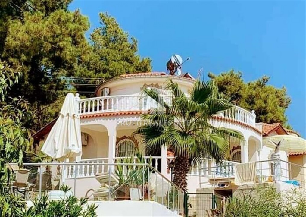 Inexpensive villa, with a private pool and three bedrooms, in Avsallar, Alanya, 240 m2 ID-5971 фото-1