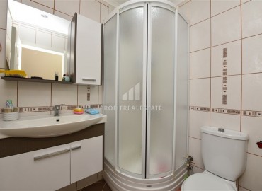 Spacious two-bedroom apartment, with furniture and appliances, 200 meters from the center of Mahmutlar, 135 m2 ID-5974 фото-17