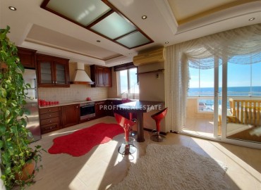Трехкомнатная квартира на первой береговой линии с мебелью в районе Махмутлар, Алания, 120м 2 ID-6027 фото-6