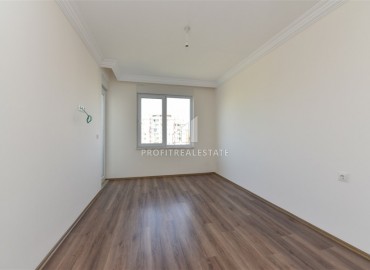 Two-bedroom apartment in fine finish with a separate kitchen, Mahmutlar, Alanya, 105 m2 ID-6039 фото-9