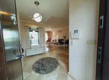 Elegant two-bedroom apartment in a prestigious residence, Mahmutlar, Alanya, 110 m2 ID-6043 фото-2