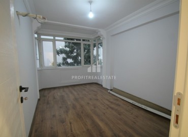 Spacious apartment, with two bedrooms and a separate kitchen, 200 meters from the center of Alanya, 120 m2 ID-6044 фото-7