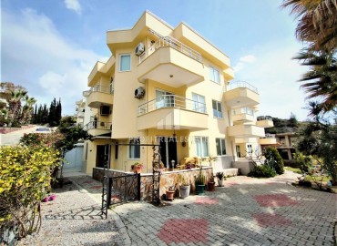 Spacious two-storey apartment, layouts 2 + 1, ready to move in, 150 meters from the sea, Demirtas, Alanya, 160 m2 ID-6045 фото-1