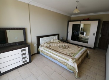 Two-bedroom apartment, with furniture and appliances, on the first coastline, Mahmutlar, Alanya, 125 m2 ID-6049 фото-13