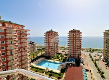 Two-bedroom apartment, with furniture and appliances, on the first coastline, Mahmutlar, Alanya, 125 m2 ID-6049 фото-14