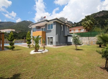 Spacious four-bedroom villa with a private pool and the opportunity to obtain Turkish citizenship, Alanya, Oba, 300 m2 ID-6057 фото-2