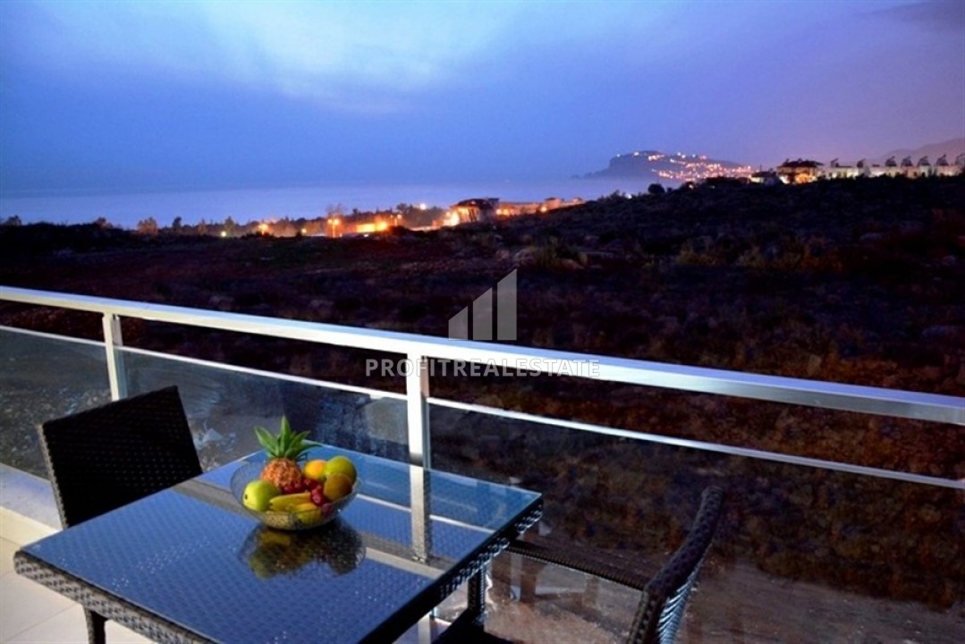 One-bedroom apartment overlooking the historic fortress, Kestel, Alanya, 65 m2 ID-6069 фото-1