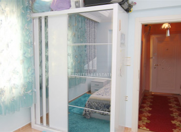 Недорогая вторичная недвижимость: квартира 1+1 в 250 м от моря с мебелью и техникой в Махмутларе ID-6237 фото-11