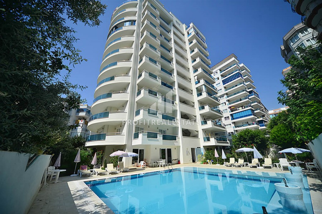 In an elite residence: ready to move in 1 + 1 apartment 300 m from the beaches of Mahmutlar ID-6241 фото-1