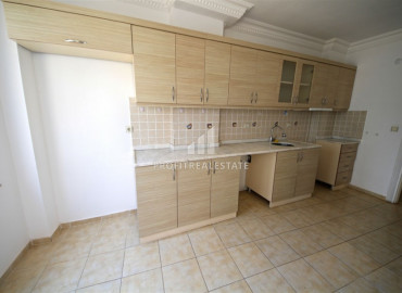 Budget apartment 2 + 1 in an urban-type house with a separate kitchen 400 m from the sea in Mahmutlar ID-6245 фото-10