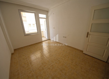 Budget apartment 2 + 1 in an urban-type house with a separate kitchen 400 m from the sea in Mahmutlar ID-6245 фото-12