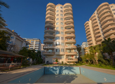 Two-bedroom apartment with a good location 300 m from the sea in Mahmutlar at a very favorable price ID-6283 фото-1