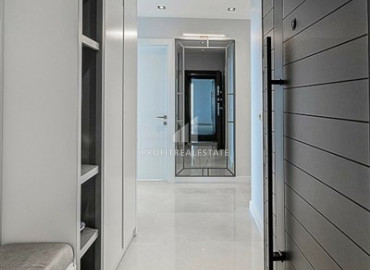 Новая меблированная трехкомнатная квартира на первой береговой линии в элитном комплексе Махмутлара ID-6300 фото-7